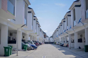 4 bedrooms apartment duplex Chevron-Orchid road Lagos